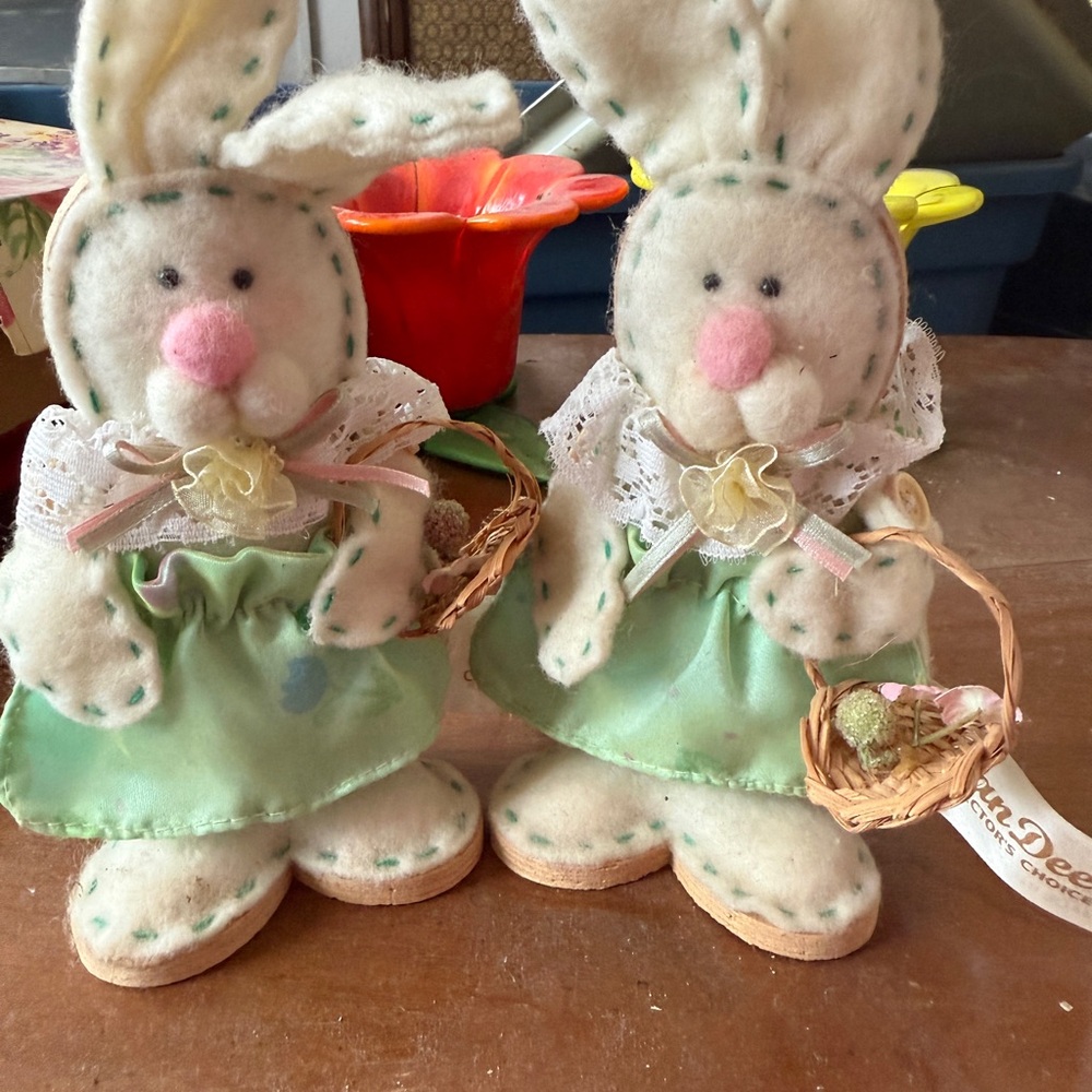 Adorable Bunny Figurines with Baskets